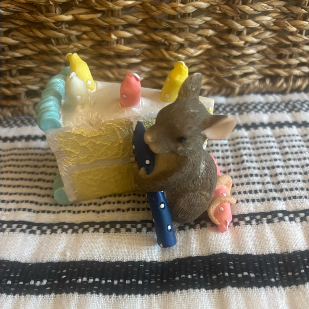 Charming Tails “How Many Candles?” 89/713 Birthday Mouse Figurine Fitz & Floyd